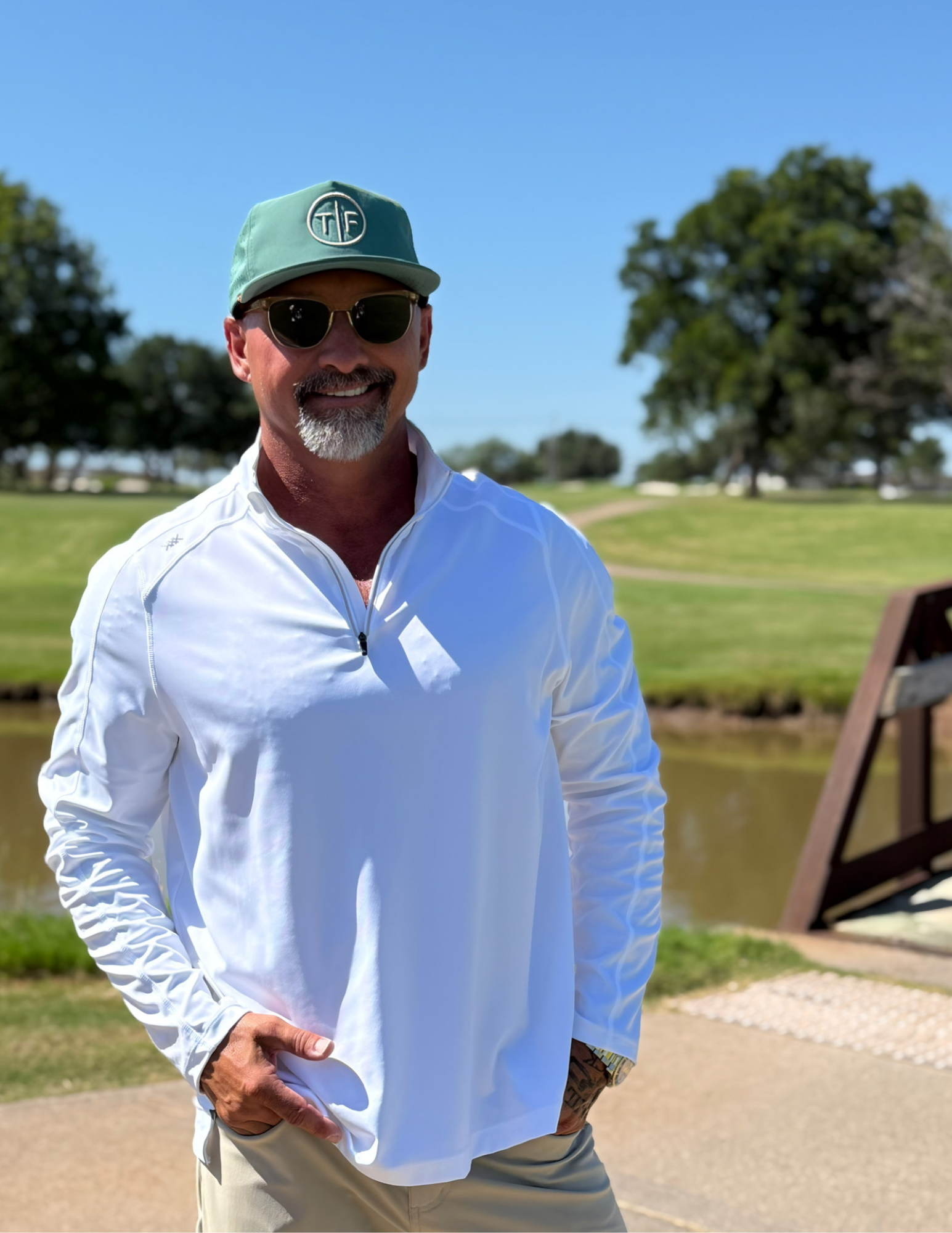 Rhone Apparel- Rise 1/4 Zip- White