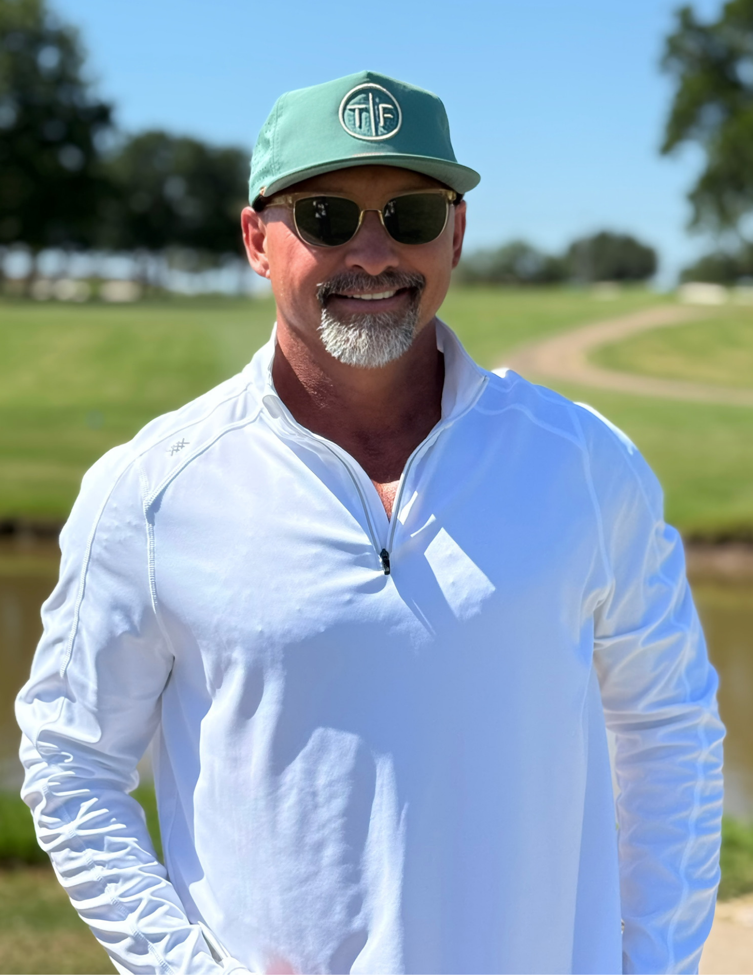 Rhone Apparel- Rise 1/4 Zip- White