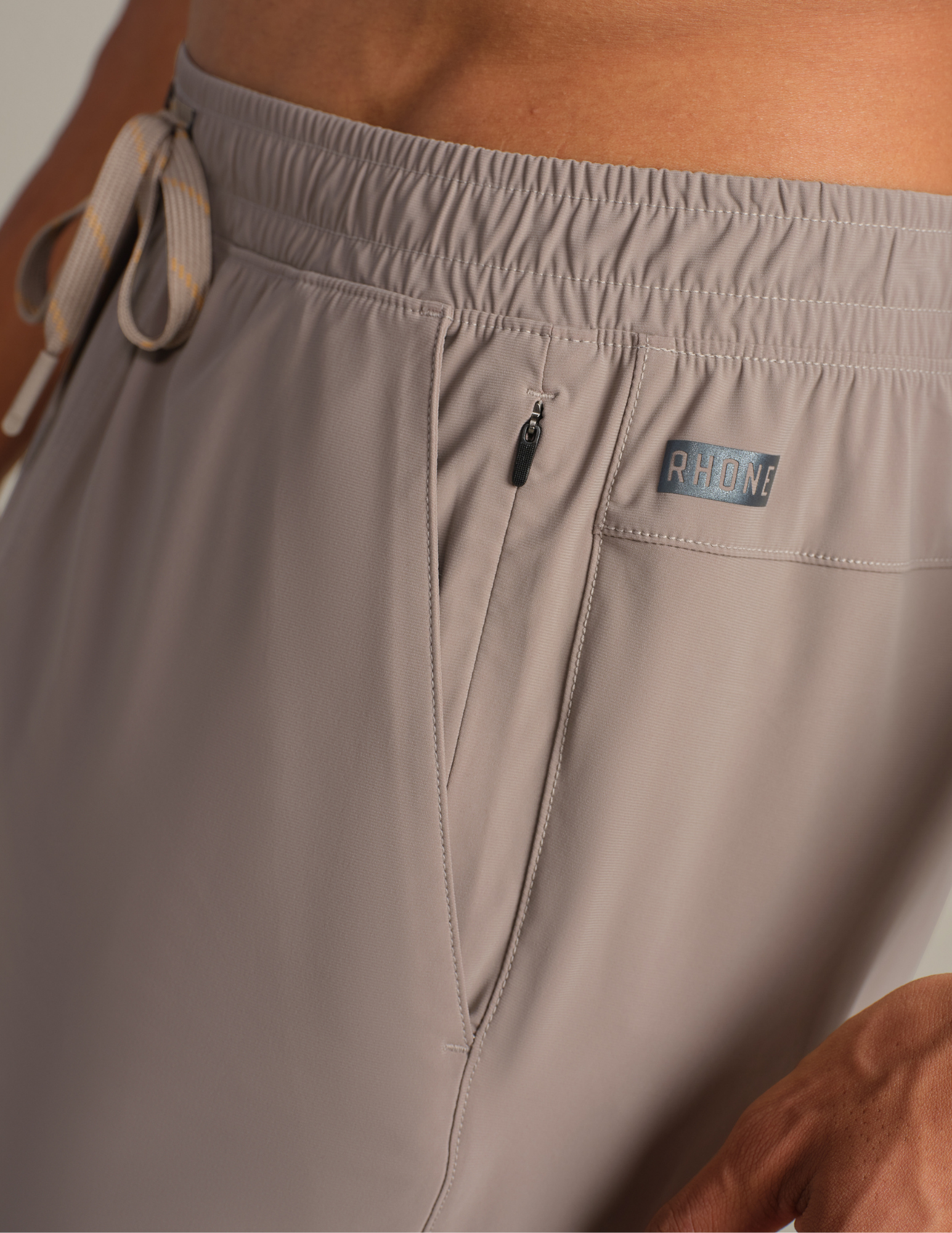 Rhone 7" Pursuit Short Unlined Foggy Taupe
